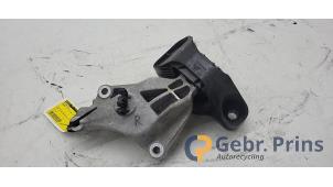 Gebruikte Motorsteun Renault Clio V (RJAB) 1.0 TCe 100 12V Prijs € 30,00 Margeregeling aangeboden door Autorec. Gebr. Prins b.v.