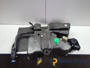 Gebruikte Adblue tank Citroen Jumpy 1.5 Blue HDi 120 Prijs € 484,00 Inclusief btw aangeboden door Autorec. Gebr. Prins b.v.