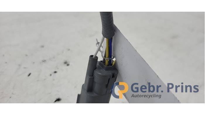 Lambda Sonde van een Opel Astra K Sports Tourer 1.2 Turbo 12V 2020