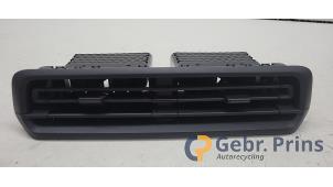 Gebruikte Luchtrooster Dashboard Citroen Jumpy 1.5 Blue HDi 120 Prijs € 60,50 Inclusief btw aangeboden door Autorec. Gebr. Prins b.v.