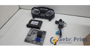 Gebruikte Kontaktslot + computer Opel Astra K Sports Tourer 1.2 Turbo 12V Prijs € 350,00 Margeregeling aangeboden door Autorec. Gebr. Prins b.v.