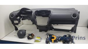 Gebruikte Airbag set + dashboard Mitsubishi Space Star (A0) 1.0 12V Prijs € 500,00 Margeregeling aangeboden door Autorec. Gebr. Prins b.v.