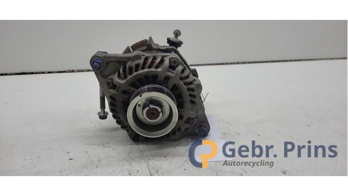 Gebruikte Dynamo Mitsubishi Space Star (A0) 1.0 12V Prijs € 50,00 Margeregeling aangeboden door Autorec. Gebr. Prins b.v.