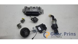 Gebruikte Kontaktslot + computer Toyota Aygo (B10) 1.0 12V VVT-i Prijs € 125,00 Margeregeling aangeboden door Autorec. Gebr. Prins b.v.