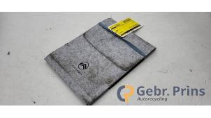 Gebruikte Instructie Boekje Citroen Jumpy 1.5 Blue HDi 120 Prijs € 36,30 Inclusief btw aangeboden door Autorec. Gebr. Prins b.v.