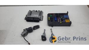 Gebruikte Kontaktslot + computer Citroen Jumpy 1.5 Blue HDi 120 Prijs € 484,00 Inclusief btw aangeboden door Autorec. Gebr. Prins b.v.