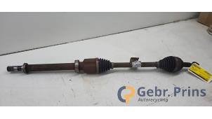 Gebruikte Homokineetas rechts-voor Renault Clio IV Estate/Grandtour (7R) 1.5 Energy dCi 90 FAP Prijs € 50,00 Margeregeling aangeboden door Autorec. Gebr. Prins b.v.