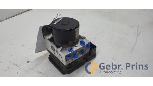 Gebruikte ABS Pomp Ford Fiesta 6 (JA8) 1.6 TDCi 16V ECOnetic Prijs € 200,00 Margeregeling aangeboden door Autorec. Gebr. Prins b.v.