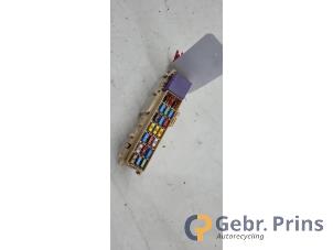 Gebruikte Zekeringkast Renault Modus/Grand Modus (JP) 1.2 16V TCE 100 Prijs € 30,00 Margeregeling aangeboden door Autorec. Gebr. Prins b.v.