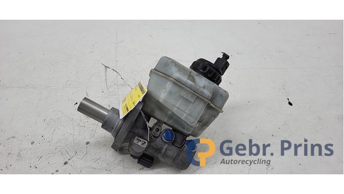 Gebruikte Hoofdremcilinder Volkswagen Passat Variant (365) 1.6 TDI 16V Bluemotion Prijs € 30,00 Margeregeling aangeboden door Autorec. Gebr. Prins b.v.