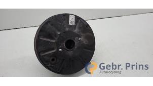 Gebruikte Rembekrachtiger Volkswagen Passat Variant (365) 1.6 TDI 16V Bluemotion Prijs € 75,00 Margeregeling aangeboden door Autorec. Gebr. Prins b.v.