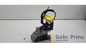 Gebruikte Slotmechaniek Portier 4Deurs links-voor Seat Altea XL (5P5) 1.4 TSI 16V Prijs € 30,00 Margeregeling aangeboden door Autorec. Gebr. Prins b.v.