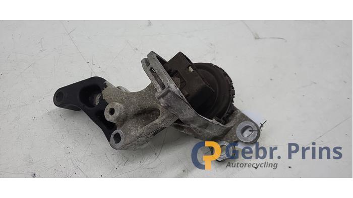 Gebruikte Motorrubber Opel Vivaro 1.6 CDTI BiTurbo 120 Prijs € 30,25 Inclusief btw aangeboden door Autorec. Gebr. Prins b.v.