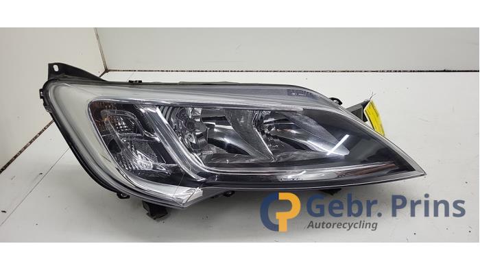 Koplamp rechts van een Citroën Jumper (U9) 2.2 Blue HDi 165 2020
