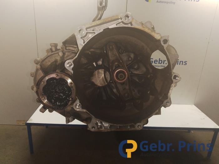 Gebruikte Versnellingsbak Volkswagen Golf VII (AUA) 1.2 TSI 16V Prijs € 600,00 Margeregeling aangeboden door Autorec. Gebr. Prins b.v.
