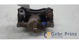 Gebruikte Remklauw (Tang) links-achter Citroen Jumper (U9) 2.2 Blue HDi 165 Prijs € 60,50 Inclusief btw aangeboden door Autorec. Gebr. Prins b.v.