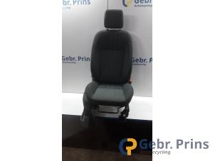 Gebruikte Voorstoel rechts Ford C-Max (DXA) 1.0 Ti-VCT EcoBoost 12V 125 Prijs € 100,00 Margeregeling aangeboden door Autorec. Gebr. Prins b.v.