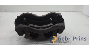 Gebruikte Remklauw (Tang) rechts-voor Citroen Jumper (U9) 2.2 Blue HDi 165 Prijs € 60,50 Inclusief btw aangeboden door Autorec. Gebr. Prins b.v.