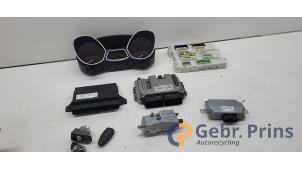 Gebruikte Kontaktslot + computer Ford C-Max (DXA) 1.0 Ti-VCT EcoBoost 12V 125 Prijs € 150,00 Margeregeling aangeboden door Autorec. Gebr. Prins b.v.