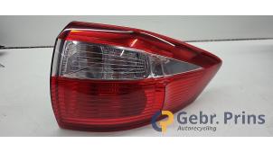 Gebruikte Achterlicht rechts Ford C-Max (DXA) 1.0 Ti-VCT EcoBoost 12V 125 Prijs € 75,00 Margeregeling aangeboden door Autorec. Gebr. Prins b.v.