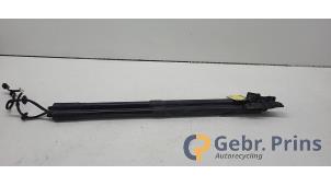 Gebruikte Gasdemperset Achterklep Ford C-Max (DXA) 1.0 Ti-VCT EcoBoost 12V 125 Prijs € 20,00 Margeregeling aangeboden door Autorec. Gebr. Prins b.v.