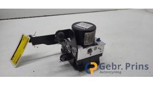 Gebruikte ABS Pomp Ford C-Max (DXA) 1.0 Ti-VCT EcoBoost 12V 125 Prijs € 75,00 Margeregeling aangeboden door Autorec. Gebr. Prins b.v.