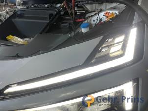 Gebruikte Linker Koplamp Polestar Polestar 4 Long Range Dual Motor 100 kWh Prijs € 200,00 Margeregeling aangeboden door Autorec. Gebr. Prins b.v.