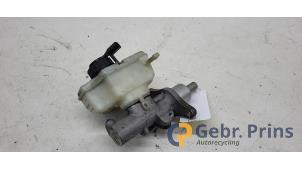 Gebruikte Hoofdremcilinder Volkswagen Golf VI (5K1) 1.4 TSI 122 16V Prijs € 35,00 Margeregeling aangeboden door Autorec. Gebr. Prins b.v.