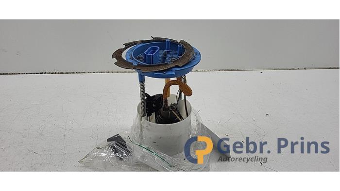 Gebruikte Tank element Pomp Volkswagen Golf VI (5K1) 1.4 TSI 122 16V Prijs € 35,00 Margeregeling aangeboden door Autorec. Gebr. Prins b.v.