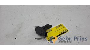 Gebruikte Luchtmassameter Volvo V60 I (FW/GW) 2.0 T5 16V Prijs € 30,00 Margeregeling aangeboden door Autorec. Gebr. Prins b.v.