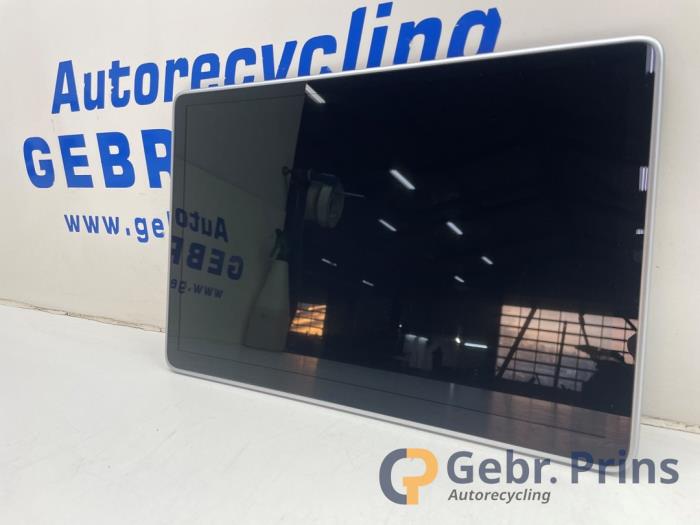 Gebruikte Display Interieur Polestar Polestar 4 Long Range Dual Motor 100 kWh Prijs € 1.000,00 Margeregeling aangeboden door Autorec. Gebr. Prins b.v.