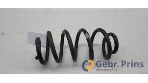 Gebruikte Schroefveer achter Ford Kuga III (DFK) 2.5 PHEV 16V Prijs € 25,00 Margeregeling aangeboden door Autorec. Gebr. Prins b.v.