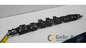 Gebruikte Bumpersteun midden-achter Ford Kuga III (DFK) 2.5 PHEV 16V Prijs € 35,00 Margeregeling aangeboden door Autorec. Gebr. Prins b.v.