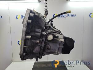 Gebruikte Versnellingsbak Renault Clio IV Estate/Grandtour (7R) 0.9 Energy TCE 90 12V Prijs € 450,00 Margeregeling aangeboden door Autorec. Gebr. Prins b.v.