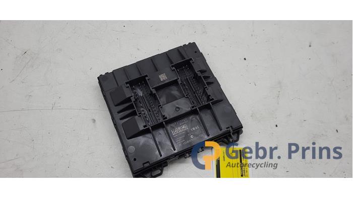 Computer Body Control van een Seat Ibiza IV (6J5) 1.2 TSI 2015