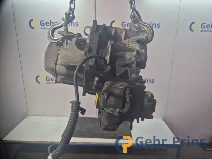Gebruikte Versnellingsbak Peugeot Partner 1.9 D Prijs € 150,00 Margeregeling aangeboden door Autorec. Gebr. Prins b.v.