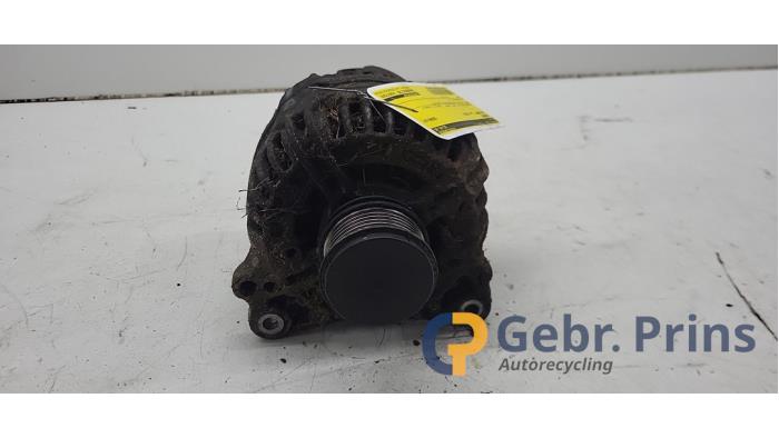 Gebruikte Dynamo Volkswagen Caddy III (2KA,2KH,2CA,2CH) 2.0 TDI 16V Prijs € 48,40 Inclusief btw aangeboden door Autorec. Gebr. Prins b.v.