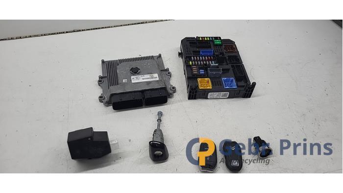 Gebruikte Kontaktslot + computer Citroen C4 Berline (BA/BB/BC) 1.2 PureTech 130 12V Prijs € 350,00 Margeregeling aangeboden door Autorec. Gebr. Prins b.v.