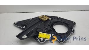 Gebruikte Ruitmechaniek 4Deurs links-achter Ford Kuga III (DFK) 2.5 PHEV 16V Prijs € 75,00 Margeregeling aangeboden door Autorec. Gebr. Prins b.v.