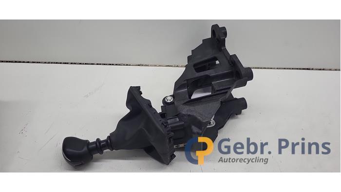 Gebruikte Versnellingspook Citroen C4 Berline (BA/BB/BC) 1.2 PureTech 130 12V Prijs € 100,00 Margeregeling aangeboden door Autorec. Gebr. Prins b.v.