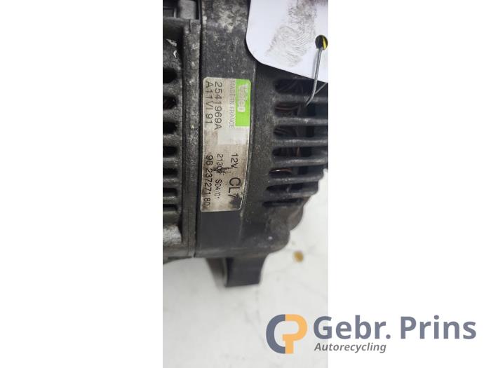 Dynamo van een Peugeot Partner 1.9 D 2001