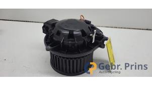 Gebruikte Kachel Ventilatiemotor BMW 1 serie (F20) 120i 2.0 16V Prijs € 60,00 Margeregeling aangeboden door Autorec. Gebr. Prins b.v.
