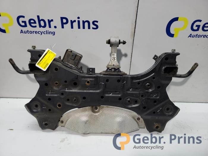 Gebruikte Subframe Kia Ceed Sportswagon (CDF) 1.0i T-GDi 12V Prijs € 175,00 Margeregeling aangeboden door Autorec. Gebr. Prins b.v.