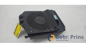 Gebruikte Subwoofer BMW 3 serie (F30) 320i 2.0 16V Prijs € 35,00 Margeregeling aangeboden door Autorec. Gebr. Prins b.v.