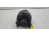 Dynamo van een Volkswagen Caddy III (2KA,2KH,2CA,2CH), 2004 / 2015 1.9 TDI, Bestel, Diesel, 1.896cc, 55kW (75pk), FWD, BSU, 2005-09 / 2010-08, 2KA 2010