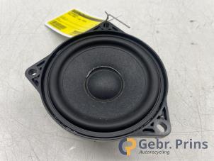 Gebruikte Luidspreker Tesla Model Y (5YJY) RWD Prijs € 30,00 Margeregeling aangeboden door Autorec. Gebr. Prins b.v.
