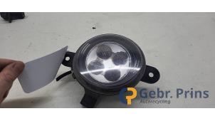 Gebruikte Dagrijverlichting rechts Renault Twingo III (AH) 1.0 SCe 70 12V Prijs € 30,00 Margeregeling aangeboden door Autorec. Gebr. Prins b.v.