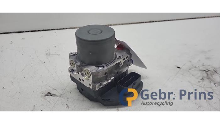 Gebruikte ABS Pomp Lexus IS (E2) 250 2.5 V6 24V Prijs € 150,00 Margeregeling aangeboden door Autorec. Gebr. Prins b.v.