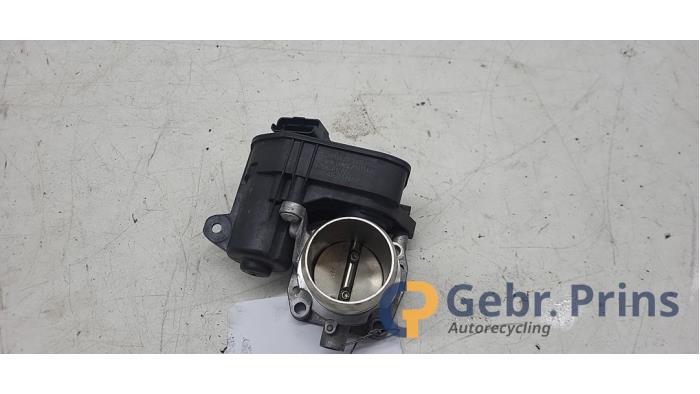 Gebruikte Gasklephuis Peugeot 308 SW (F4/FC/FN/FR) 1.2 12V PureTech 130 Prijs € 30,00 Margeregeling aangeboden door Autorec. Gebr. Prins b.v.