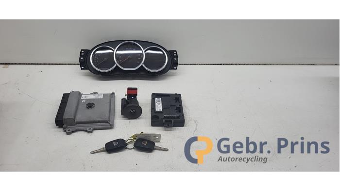 Gebruikte Kontaktslot + computer Dacia Logan MCV II/III/Sandero Wagon 0.9 TCE 12V LPG Prijs € 150,00 Margeregeling aangeboden door Autorec. Gebr. Prins b.v.